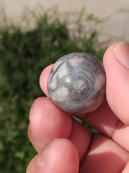 คตหิน ขนาดเล็กเท่าไข่นก มีน้ำหนัก สภาพสวย สมบูรณ์ รูปทรงรี มีมิติ ขนาดไม่เท่ากัน คตแท้ๆที่กลายเป็นหินไม่ใช่ของปลอม มีน้ำหนัก สภาพเดิม เป็นธร รูปที่ 4