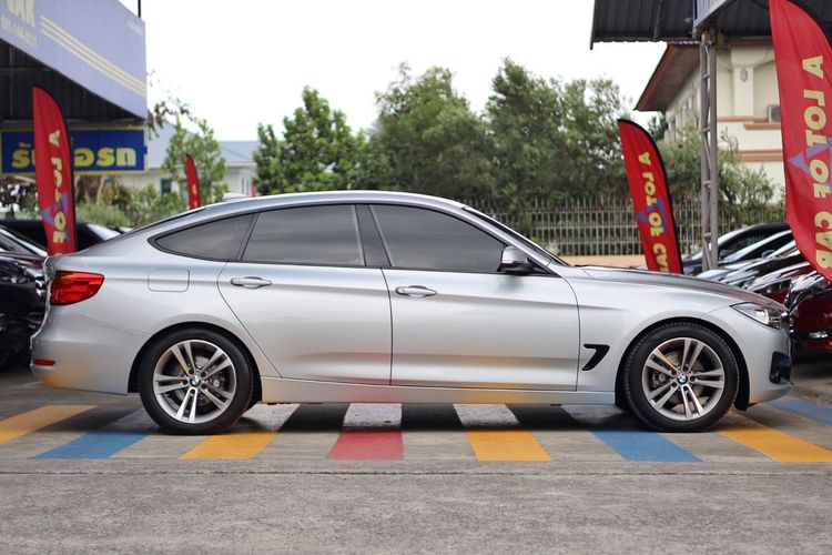 BMW Series 3 2015 320d Sedan ดีเซล ไม่ติดแก๊ส เกียร์อัตโนมัติ บรอนซ์เงิน รูปที่ 2