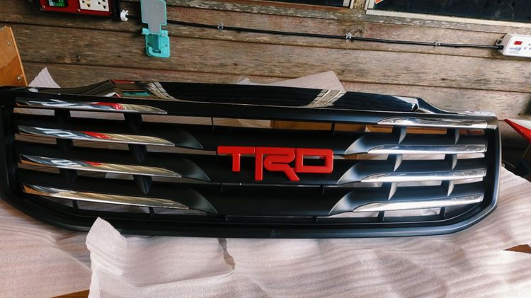 กระจังหน้ารถยนต์ Toyota vigo champ ปี2011-2014ตัวสูงตัวเตี้ยใส่กันได้หมดคะ