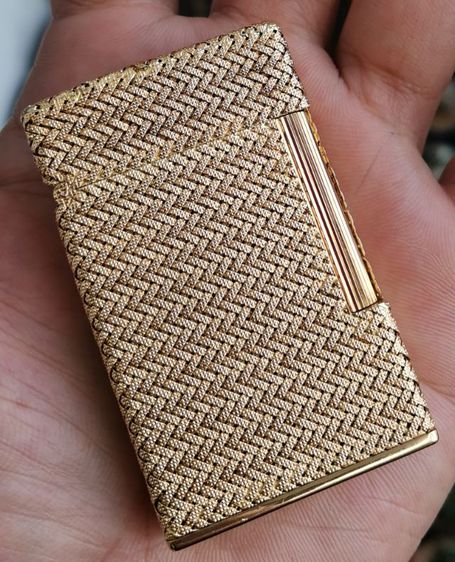 ไฟแช็คทองคำแท้ ST.Dupont Ligne 2​ 18K​ Solid​ Gold ที่สุดของความหายาก ราคาแบ่งปันครับ รูปที่ 2