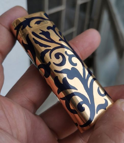 ไฟแช็ค Vintage Cartier​ Roy King ลงยาหุ้มทองคำแท้ ที่สุดของความหายาก ราคาแบ่งปันครับ รูปที่ 5