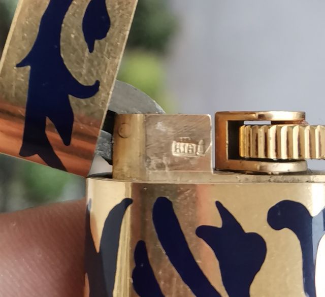 ไฟแช็ค Vintage Cartier​ Roy King ลงยาหุ้มทองคำแท้ ที่สุดของความหายาก ราคาแบ่งปันครับ รูปที่ 9