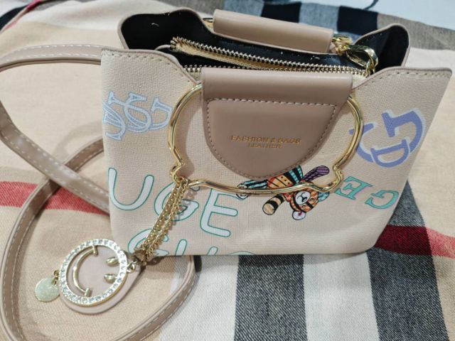 กระเป็าถือ สะพายข้าง 6 นิ้ว