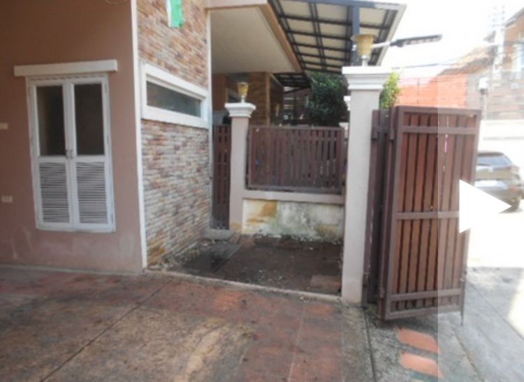 อื่นๆ ไม่มี สร้างเสร็จก่อน 2010 🏡🔥 ขายด่วน ทาวน์เฮ้าส์ 3 ชั้น ทำเลดี พร้อมอยู่ – โครงการนนทรีแกลลอรี่ นครอินทร์ นนทบุรี รูปที่ 3
