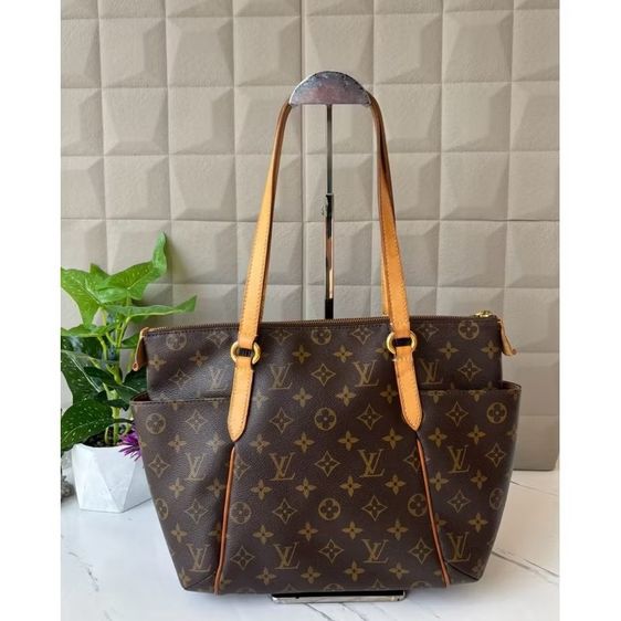 หญิง louis vuitton  Lv total l y pm dc09 ของแท้ 