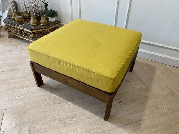 โซฟา 4 ที่นั่ง พร้อมสตูล โครงไม้ เบาะผ้า สีเหลือง ยี่ห้อ Yachon รูปที่ 7