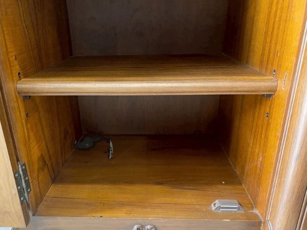 ตู้ไซด์บอร์ด ไม้สัก 4 บานเปิด 4 ลิ้นชัก สไตล์วินเทจ รูปที่ 15