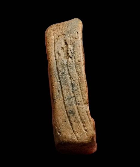 พระซุ้มกอ พิมพ์ใหญ่ ลายกนก กรุทุ่งเศรษฐี จังหวัดกำแพงเพชร รูปที่ 3