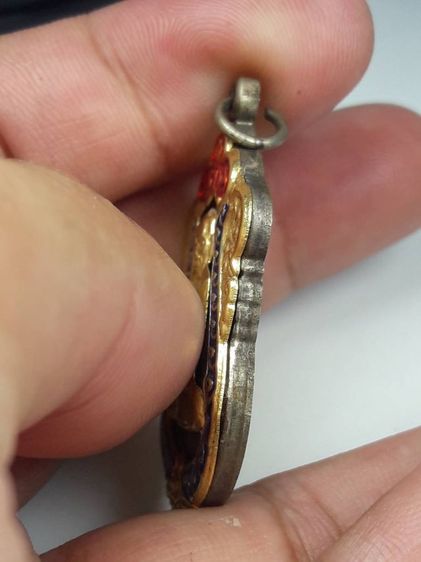 เหรียญหลวงปู่ทิมวัดละหารไร่ รูปที่ 4