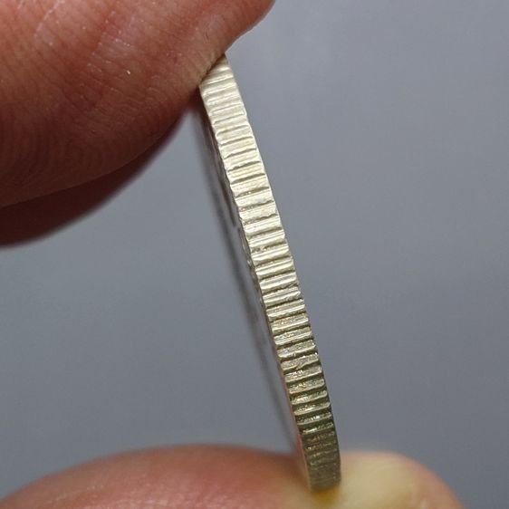 เหรียญเงิน 50 สตางค์ พระบรมรูป - ตราช้างทรงเครื่อง รัชกาลที่7 พ.ศ.2472 รูปที่ 5