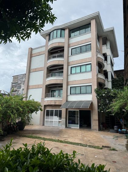 ไม่ใช่ 🏢 ขายอาคารสำนักงาน 5 ชั้น  ใจกลางเมืองชลบุรี พื้นที่ใช้สอยกว่า 1,500 ตร.ม.  ราคาเพียง 41 ล้านบาท‼️