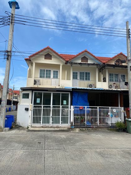 ขายทาวน์เฮ้าส์หลังริมด่วน (เจ้าของขายเอง)