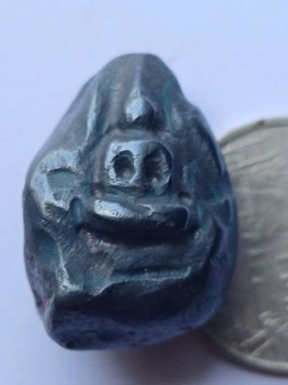 หินแกะสลักพระ