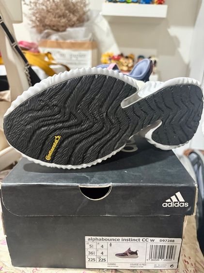 รองเท้า Adidas รูปที่ 3