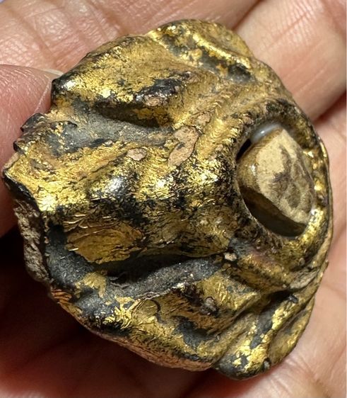 ปิดตากรมหลวงชุมพร หลวงปู่ศุขวัดปากคลองในกรอบกนกเนื้อดิน รูปที่ 7