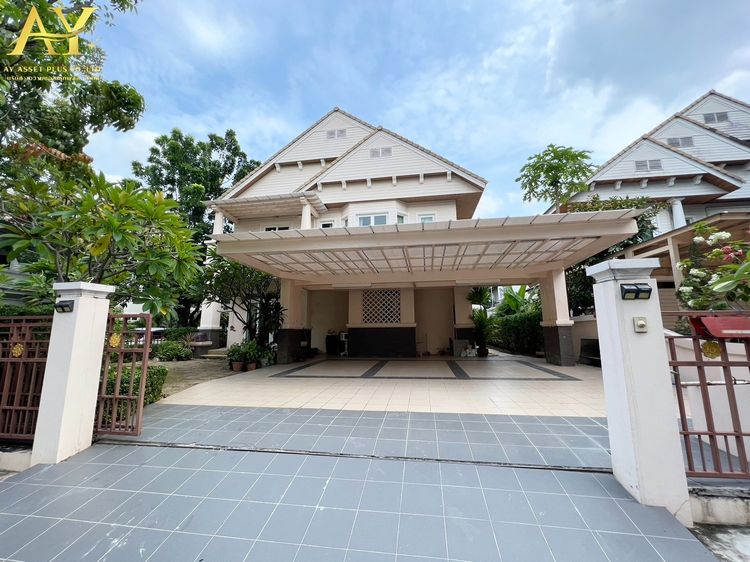 ตกแต่งครบ ขายด่วน บ้านหรู บนเนื้อที่100.4 ตร.ว. หมู่บ้านพัฒนาการ ซอยพัฒนาการ 30 เขตสวนหลวง ติดกับหมู่บ้านปัญญา พัฒนาการ ขายพร้อมเฟอร์นิเจอร์