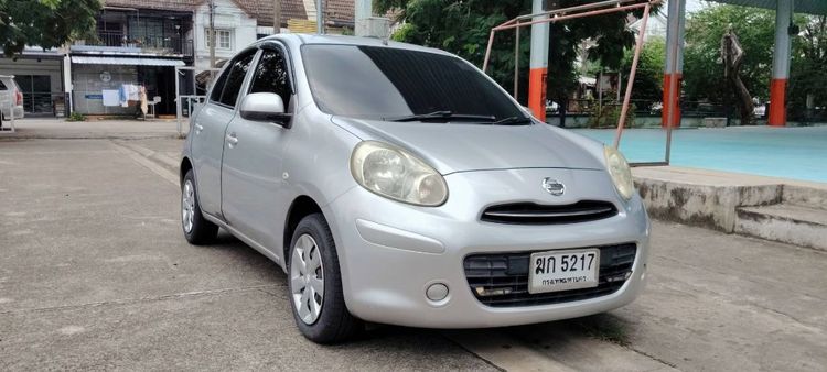 รถ Nissan March 1.2 VL สี บรอนซ์เงิน
