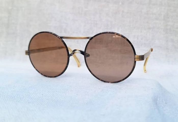 สุดยอดหัตถศิลป์แว่นตาโดยช่างฝีมือแห่งกรุงโตเกียว  GROOVER กรูฟเวอร์ ซีรีส์ที่โด่งดังที่สุด โมเดลอาร์ติสท์ หยดน้ำ–กลม ไททาเนียมบริสุทธ์–สีทองโบราณ เลนส์กระจกพระเจ้า CARL ZEISS JENA Germany...Authentic GROOVER SPECTACLES Handcrafted in Japan รูปที่ 12