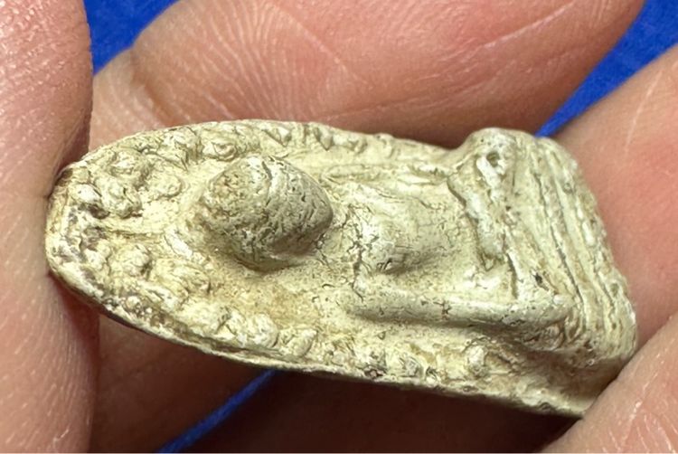 พระรอดลำพูน เนื้อขาว เนื้อแกร่ง รูปที่ 5