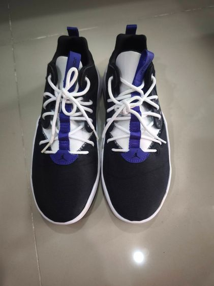 จอร์แดน แท้ เบอร์ US9 ยังใหม่ 