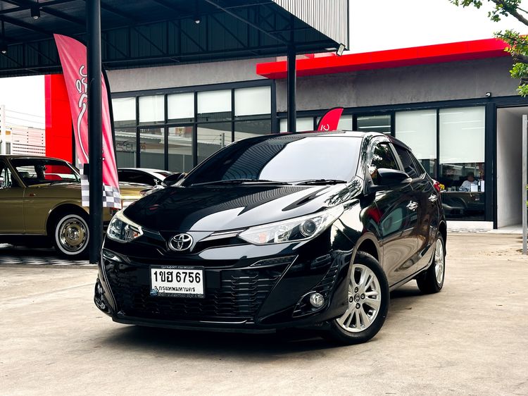 Toyota Yaris 2018 1.2 G Sedan เบนซิน เกียร์อัตโนมัติ ดำ