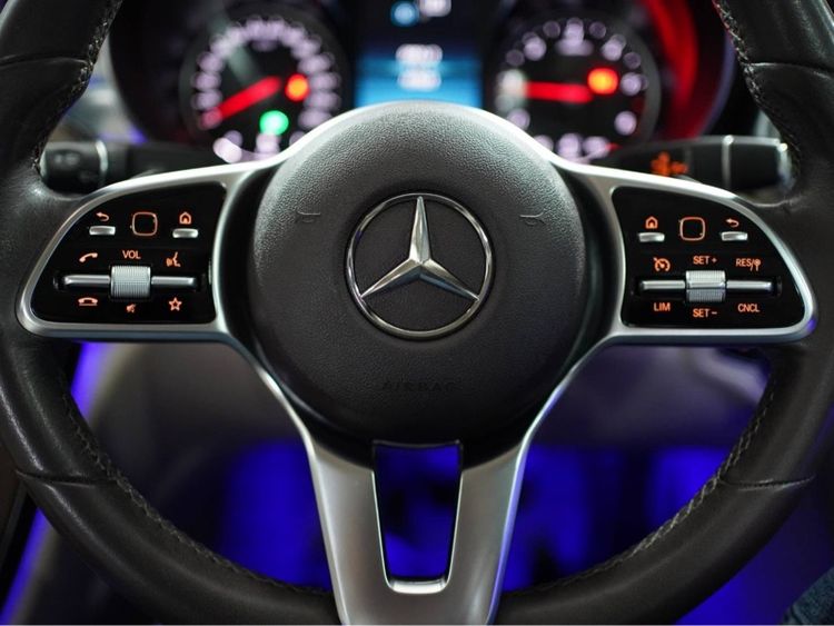 Mercedes-Benz C-Class 2018 C220 Sedan ดีเซล ไม่ติดแก๊ส เกียร์อัตโนมัติ ขาว รูปที่ 4
