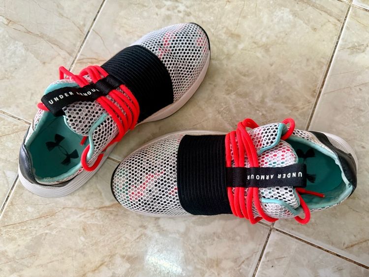 รองเท้า under armour แท้ สภาพเหมือนใหม่