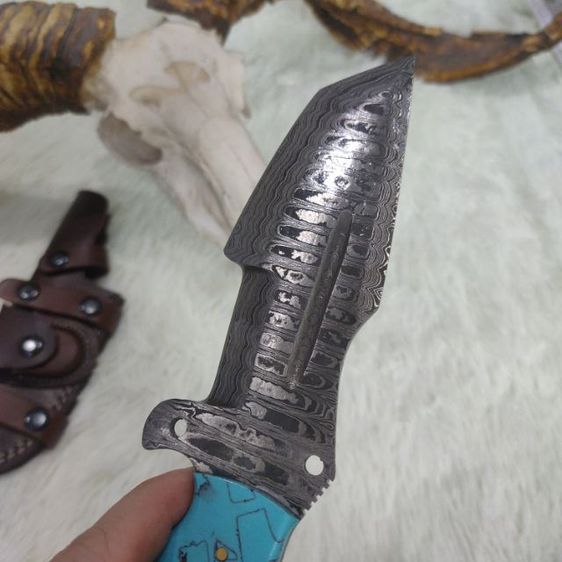 มีด custom made งานสั่งทำUSA  Knife twist Damascus ด้ามไม้ olive ของใหม่ไม่ผ่านการใช้งาน มีด ดามัสกัส ด้ามไม้ซองหนัง รูปที่ 7