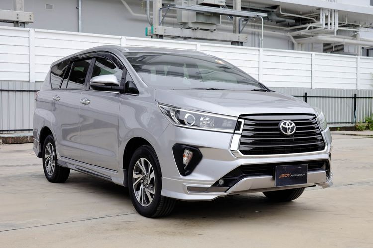 Toyota Innova 2021 2.8 Crysta Utility-car ดีเซล ไม่ติดแก๊ส เกียร์อัตโนมัติ บรอนซ์เงิน รูปที่ 3