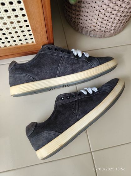 รองเท้าprada 4E2552 สีเทา size6.5ยาว27เซนมือสองขายตามสภาพ รูปที่ 9