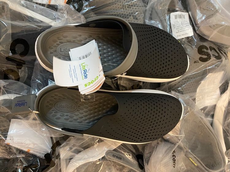 CROCS SALE รองเท้าเพื่อสุขภาพ รูปที่ 9