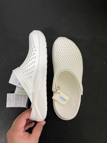 CROCS SALE รองเท้าเพื่อสุขภาพ รูปที่ 13