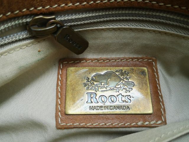 กระเป๋าผู้หญิง หนังแท้แบรนด์ ROOTS ( Made in Canada )  รูปที่ 5