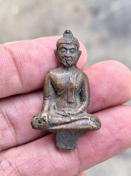 พระยอดธง