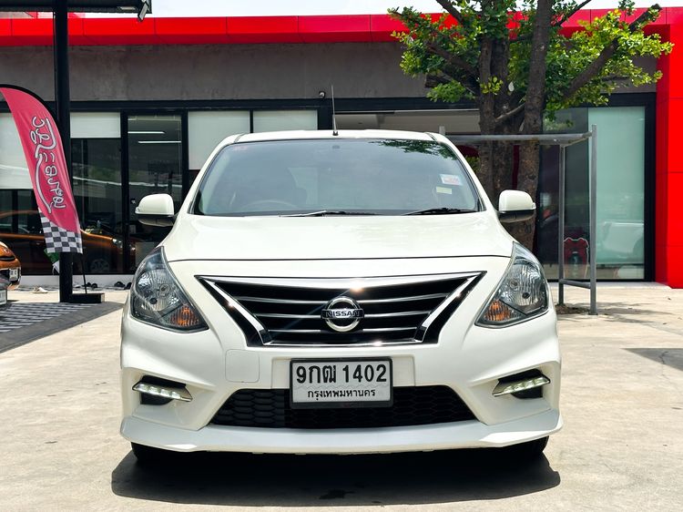 Nissan Almera 2019 1.2 E Sportech Sedan เบนซิน เกียร์อัตโนมัติ ขาว รูปที่ 2