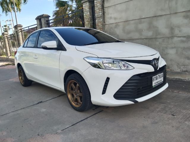 รถ Toyota Vios 1.5 Entry สี ขาว