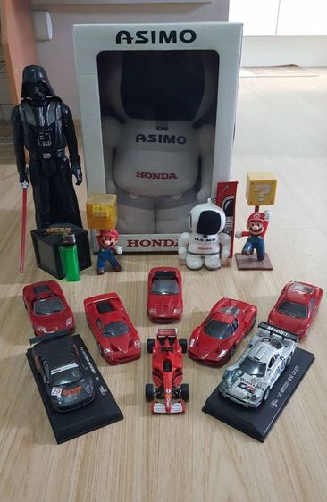 ขายโมเดลการ์ตูนสะสม