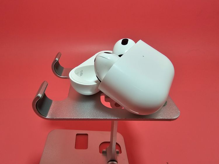 ขาย หูฟัง Air Pods Gen 3 สีขาว มือ2 รูปที่ 5