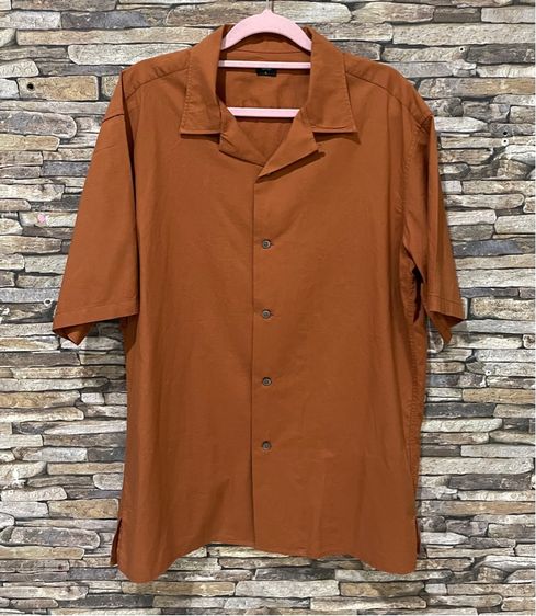 น้ำตาล แขนสั้น เสื้อเชิ้ต อื่นๆ เสื้อUniqlo sale❗️