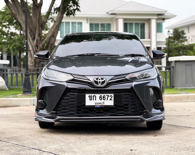 Toyota Yaris 2022 1.2 Sport Hatchback Sedan เบนซิน ไม่ติดแก๊ส เกียร์อัตโนมัติ เทา รูปที่ 2