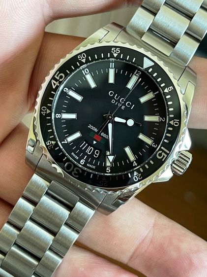 GUCCI Dive 40 mm Black Dial Men's Swiss Quartz Watch YA136301 รูปที่ 11