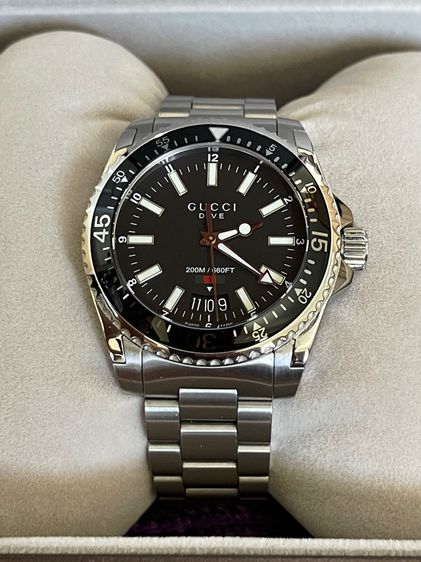 GUCCI Dive 40 mm Black Dial Men's Swiss Quartz Watch YA136301 รูปที่ 4