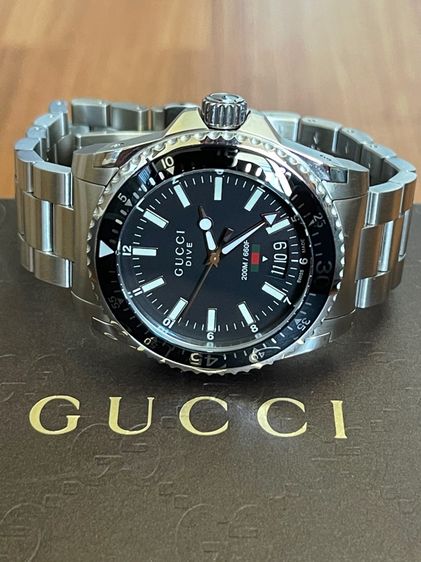 GUCCI Dive 40 mm Black Dial Men's Swiss Quartz Watch YA136301 รูปที่ 6