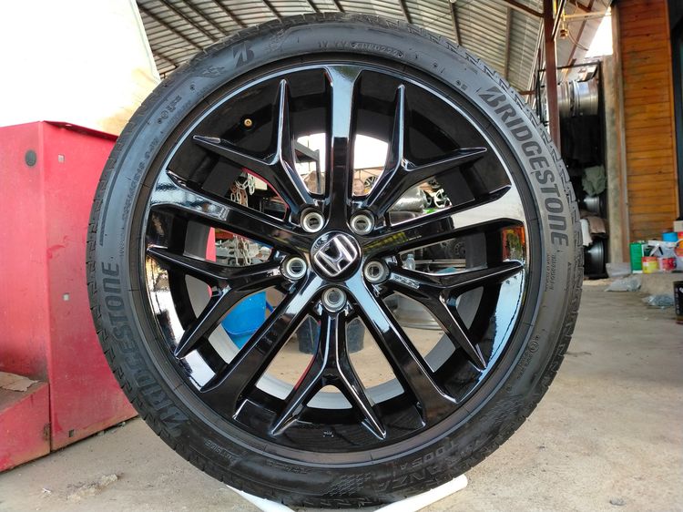 แม็กฮอนด้า ป้ายแดง สีอบpowder coat ขอบ18 พร้อมยางบริสโตน 235 45 18 ปี24  ยางสวยทุกเส้น ใส่accord HRV อื่นๆ 5 รู 114 รูปที่ 2