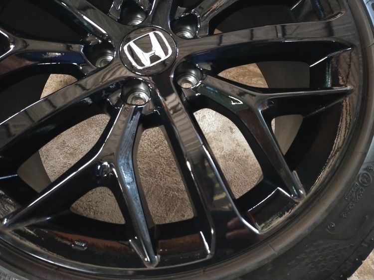 แม็กฮอนด้า ป้ายแดง สีอบpowder coat ขอบ18 พร้อมยางบริสโตน 235 45 18 ปี24  ยางสวยทุกเส้น ใส่accord HRV อื่นๆ 5 รู 114 รูปที่ 5