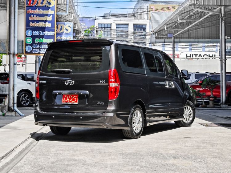 Hyundai H-1  2018 2.5 Elite Van ดีเซล เกียร์อัตโนมัติ เทา รูปที่ 4