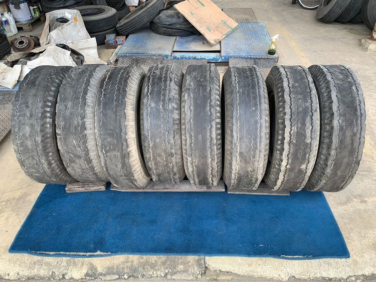 Bridgestone ยางบรรทุก BS 7.50r16 mr ในรองครบ ชุดนี้มี 8เส้น คละปีผลิต ผ้าใบอัดดอกได้