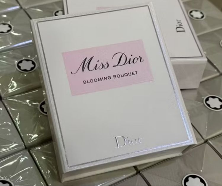 Dior แท้ 💯 เซ็ทน้ำหอม Miss Dior Blooming Bouquet EDT 5ml  และ โลชั่น Miss Dior 20ml รูปที่ 3