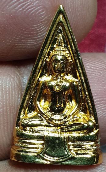 พระเหรียญหล่อ หลวงพ่อโสธร พิมพ์สองหน้า มีวงแหวน พิมพ์นิยม เข่าจุด ปี 2530 กะไหล่ทอง ใหม่ สภาพสวย มีตำหนิหัวเข่าหล่อไม่เต็ม รับประกันพระแท้ รูปที่ 12