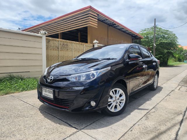 Toyota Yaris ATIV 2018 1.2 S Sedan เบนซิน ไม่ติดแก๊ส เกียร์อัตโนมัติ ดำ รูปที่ 3